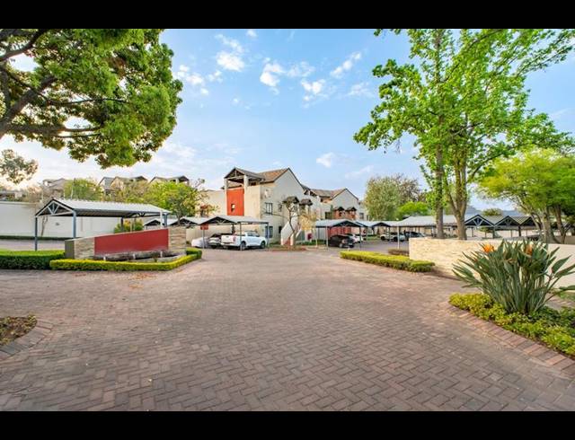 1 BEDROOM APARTMENT FOR SALE IN BRYANSTON